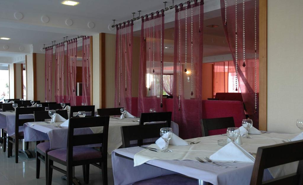 Ideal Pearl Hotel - Adult Only มาร์มาริส ภายนอก รูปภาพ