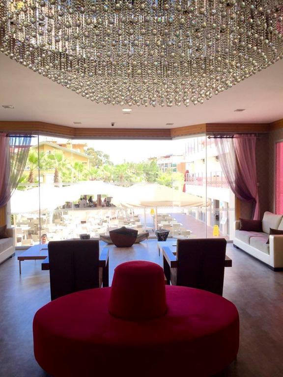 Ideal Pearl Hotel - Adult Only มาร์มาริส ภายนอก รูปภาพ
