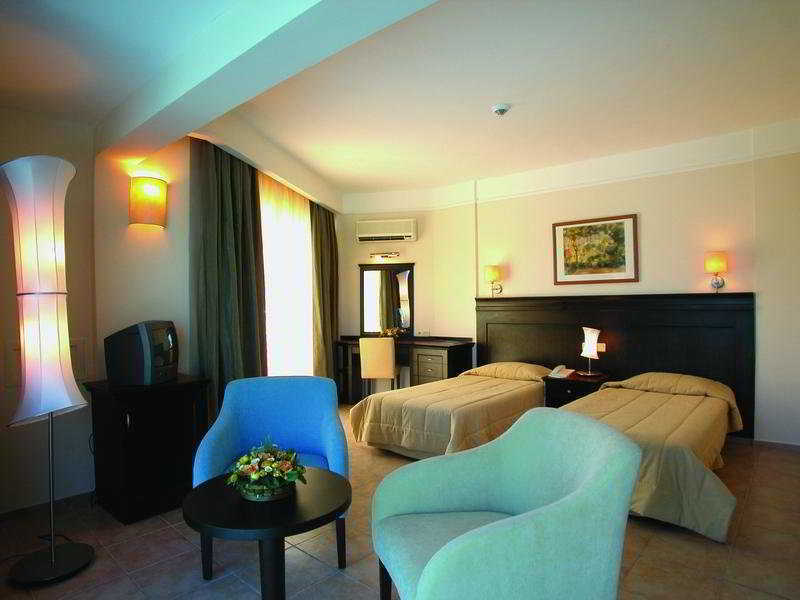 Ideal Pearl Hotel - Adult Only มาร์มาริส ภายนอก รูปภาพ
