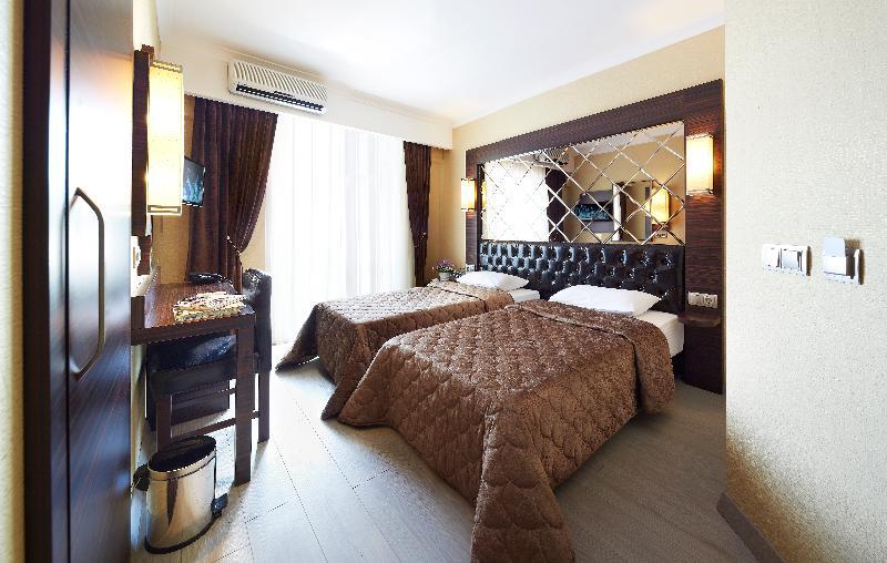 Ideal Pearl Hotel - Adult Only มาร์มาริส ภายนอก รูปภาพ